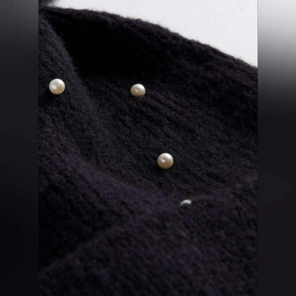 Torrid pearl pom pom beanie, black - Picture 3 of 7